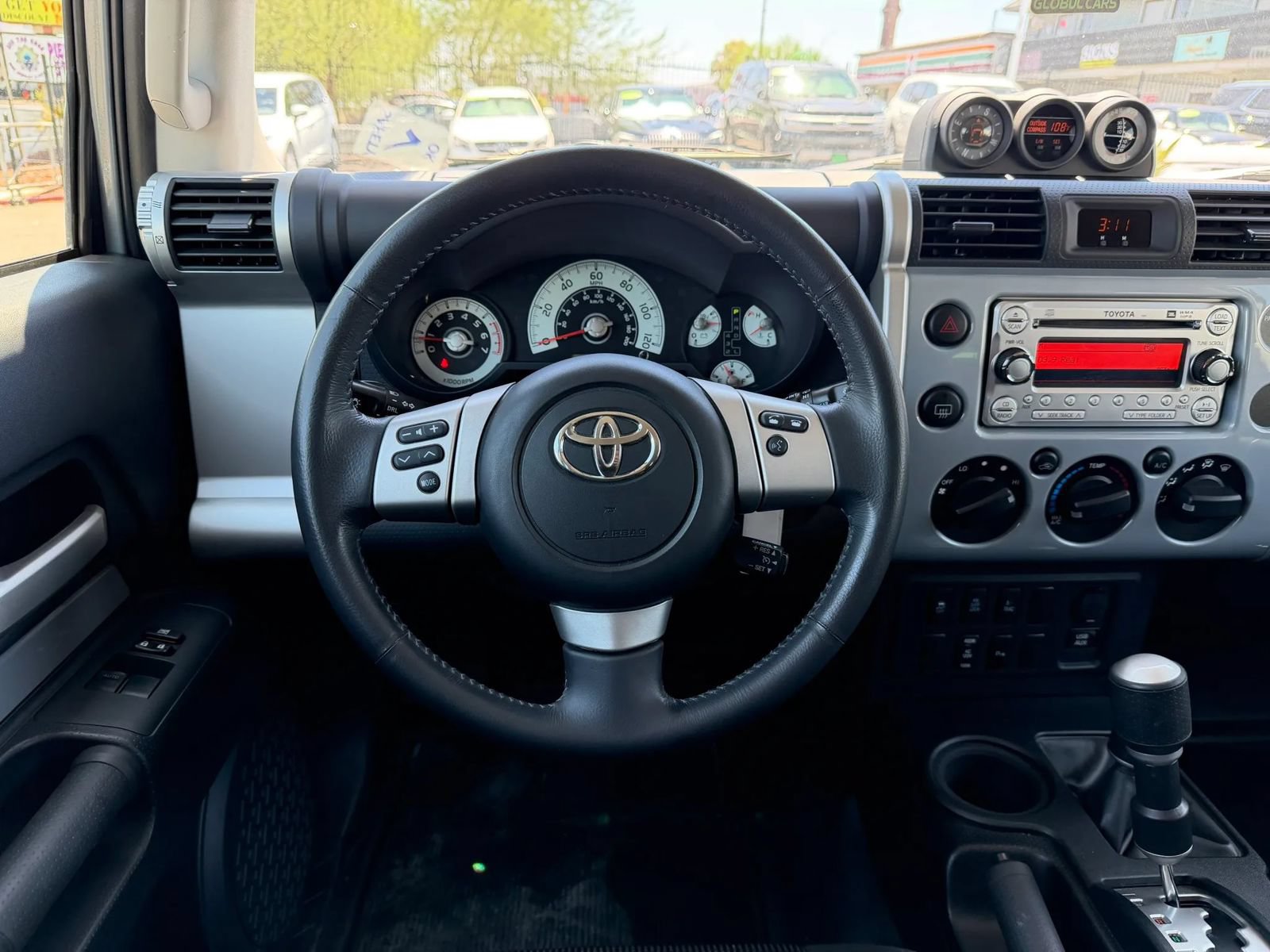 Used 2014 Toyota FJ Cruiser 4WD w/ Upgrade Package image 19