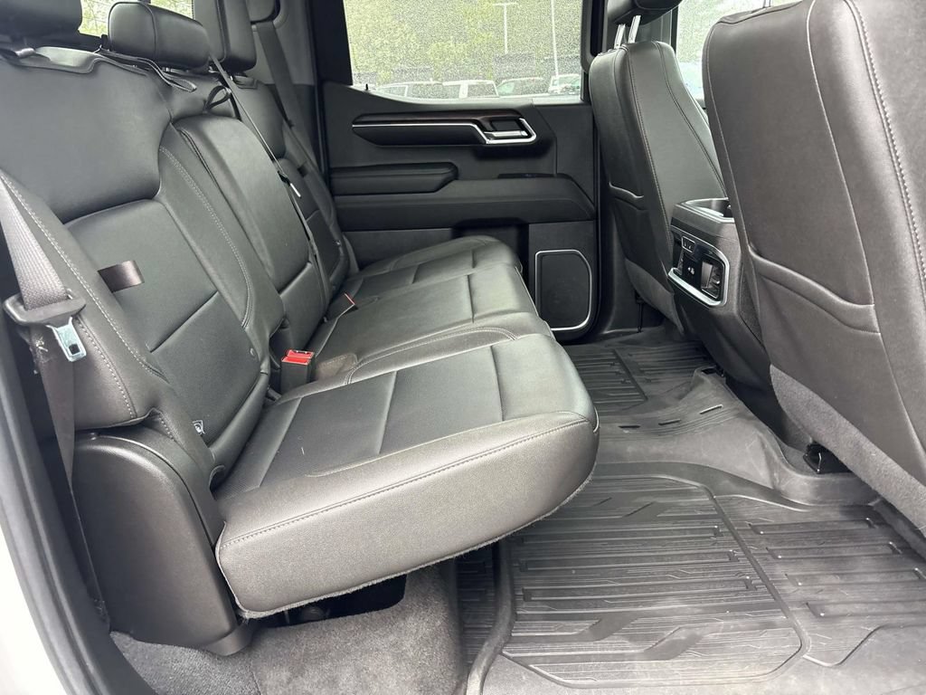Used 2022 GMC Sierra 1500 SLT AWD/4WD image 17