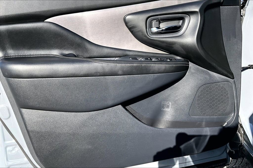Used 2024 Nissan Murano SV w/ SV Midnight Edition Package image 21