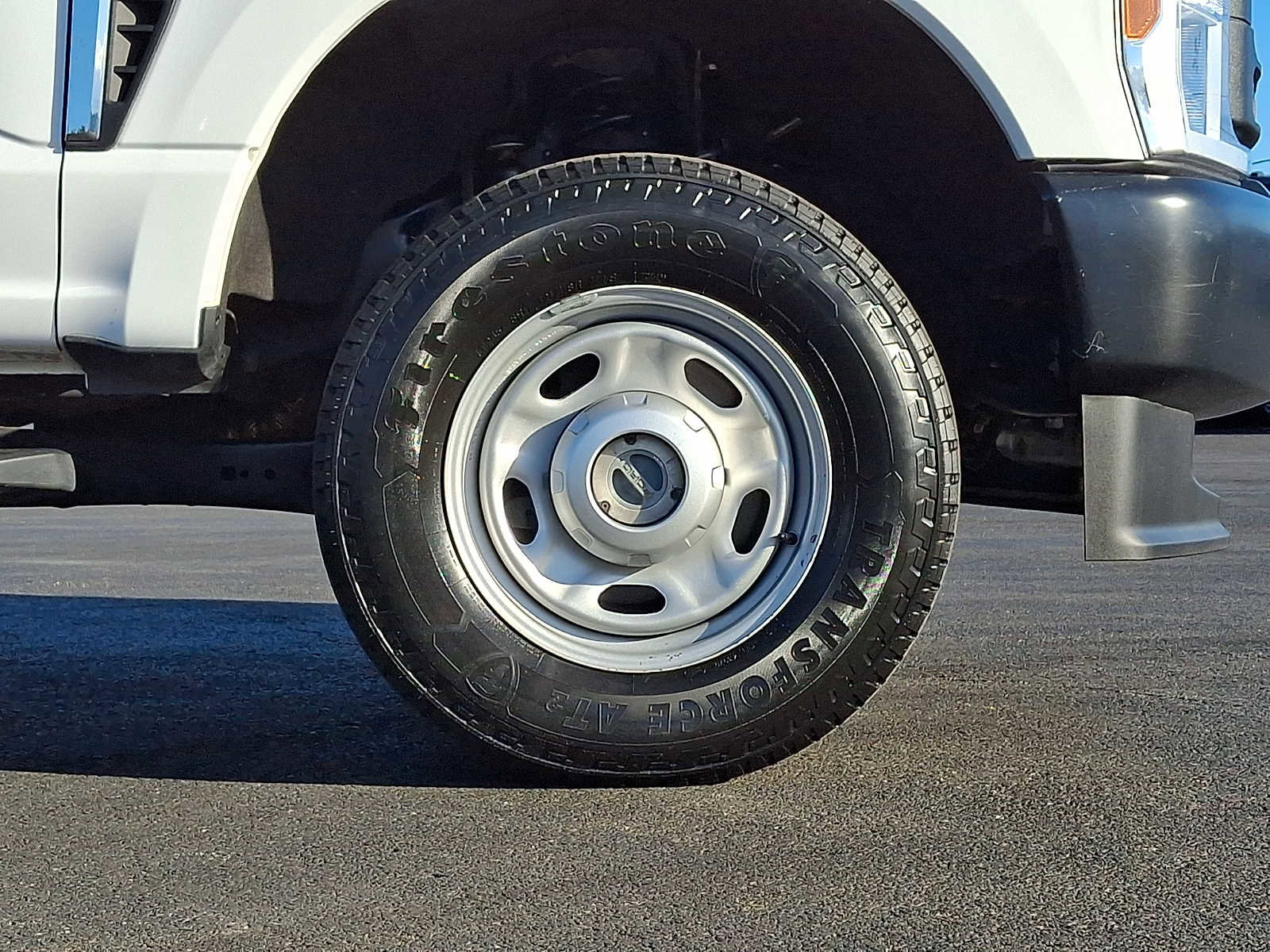 Certified 2023 Ford F250 XL w/ Snow Plow Prep Package AWD/4WD image 8