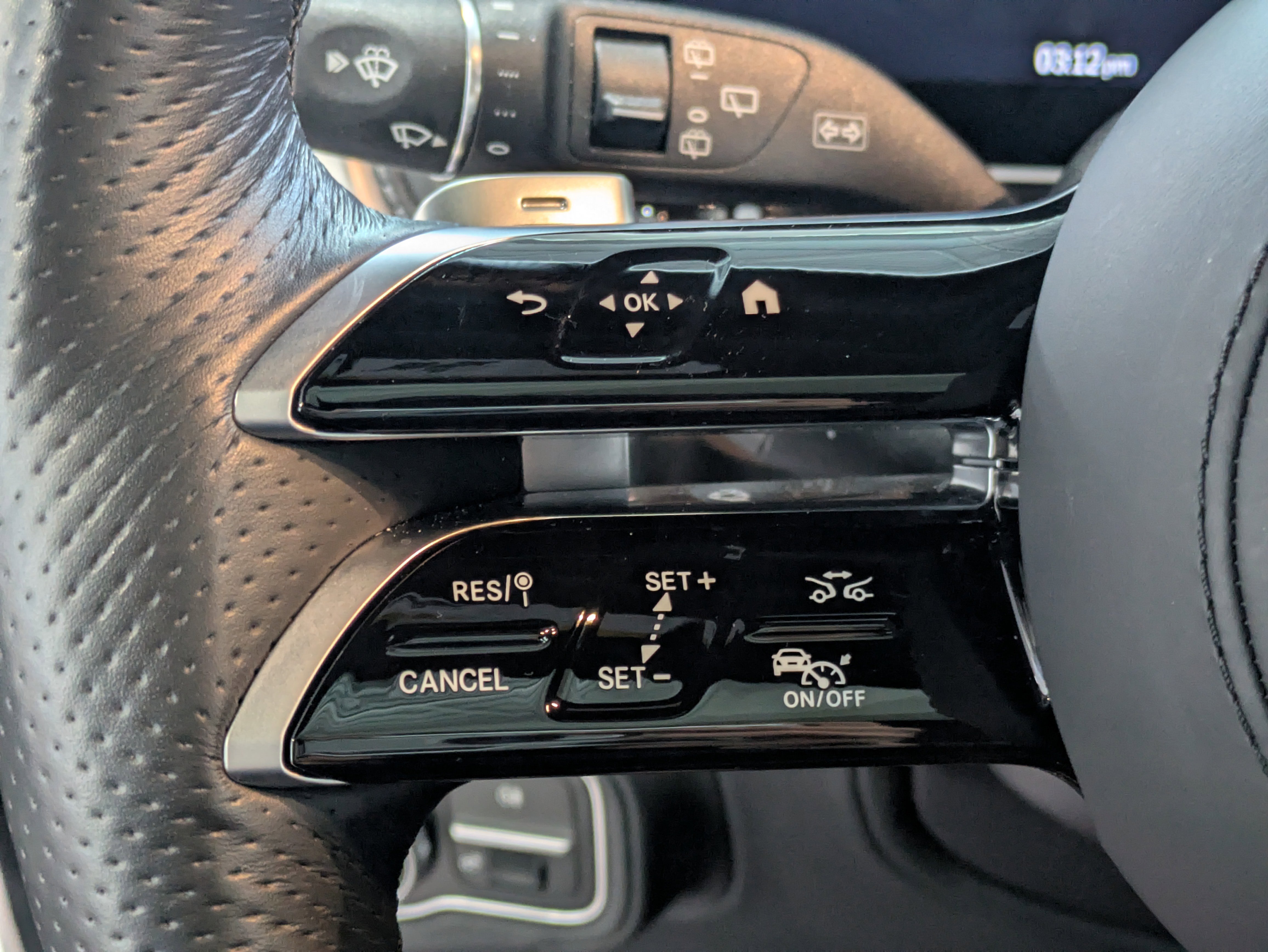 Certified 2025 Mercedes-Benz G 550 image 26