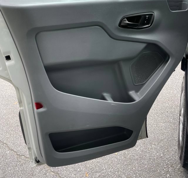 Used 2019 Ford Transit 250 130 Low Roof w/ Exterior Upgrade Package RWD image 11