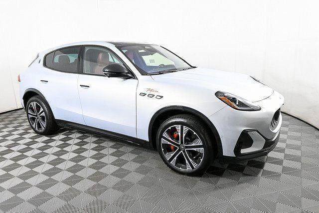 New 2025 Maserati Grecale Folgore AWD/4WD image 2