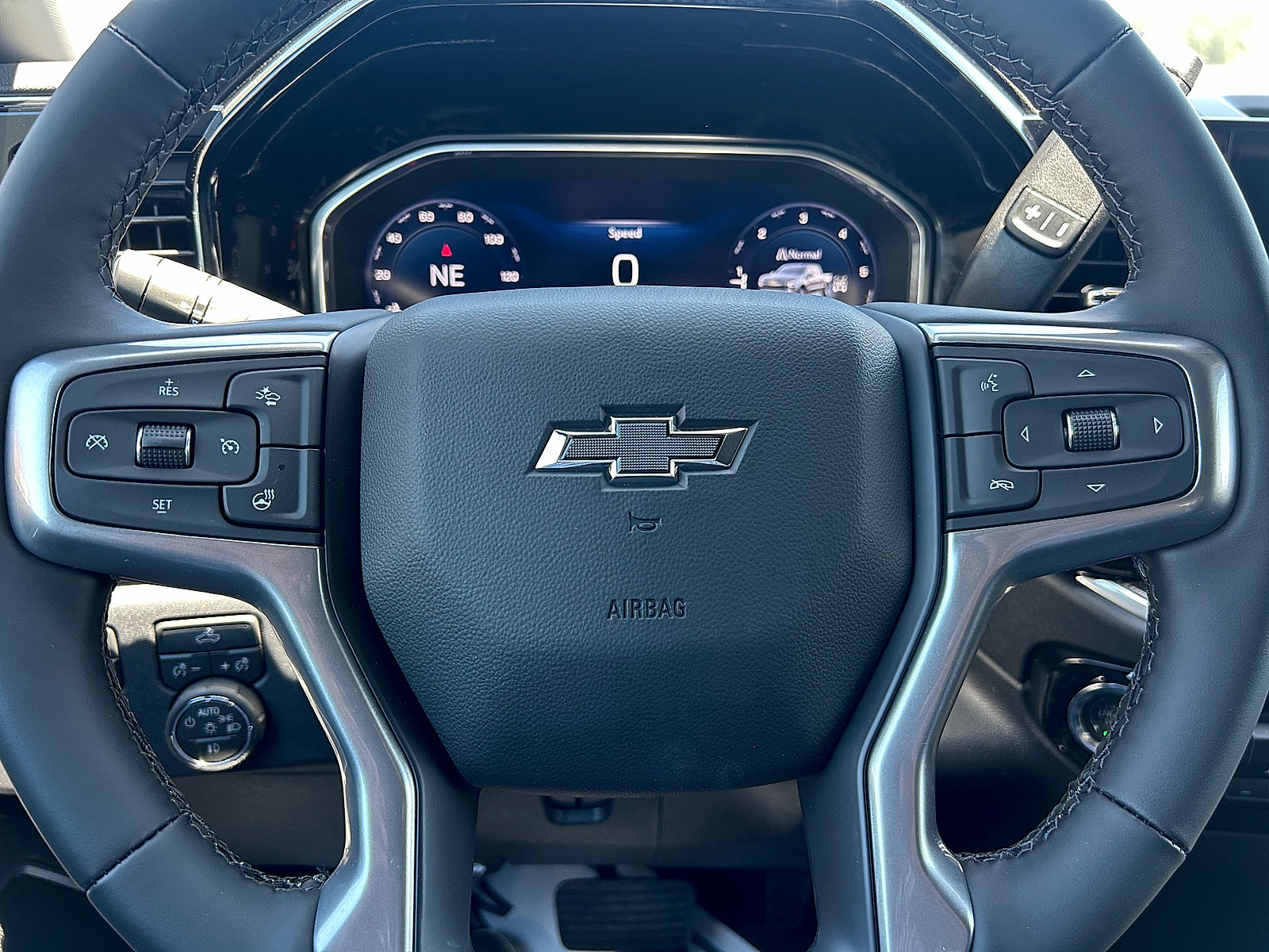 New 2026 Chevrolet Silverado 1500 RST w/ RST Select Package AWD/4WD image 14