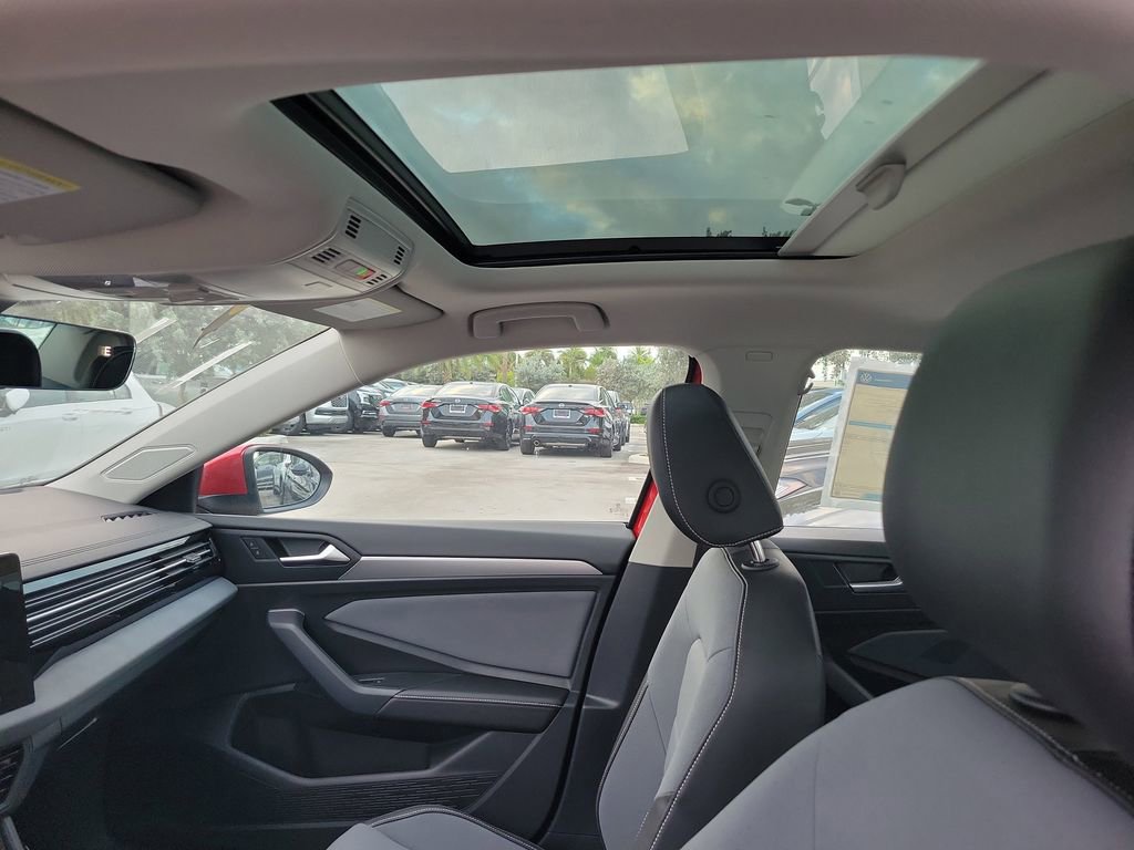 New 2026 Volkswagen Jetta SE image 8