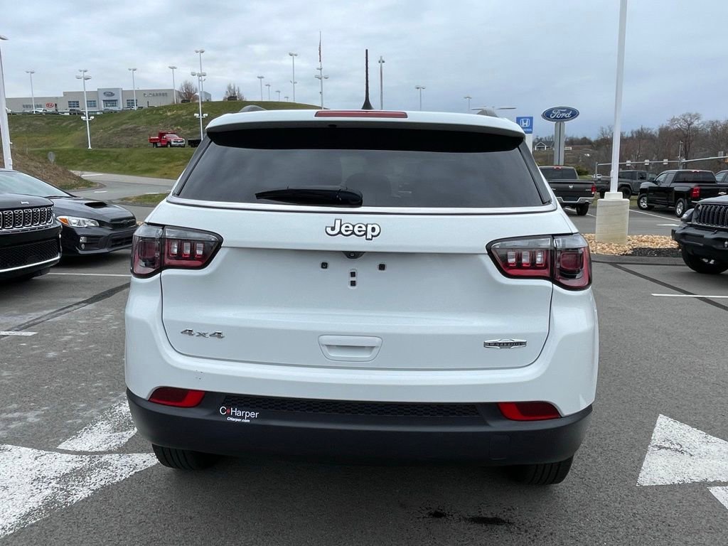 Certified 2022 Jeep Compass Latitude image 4