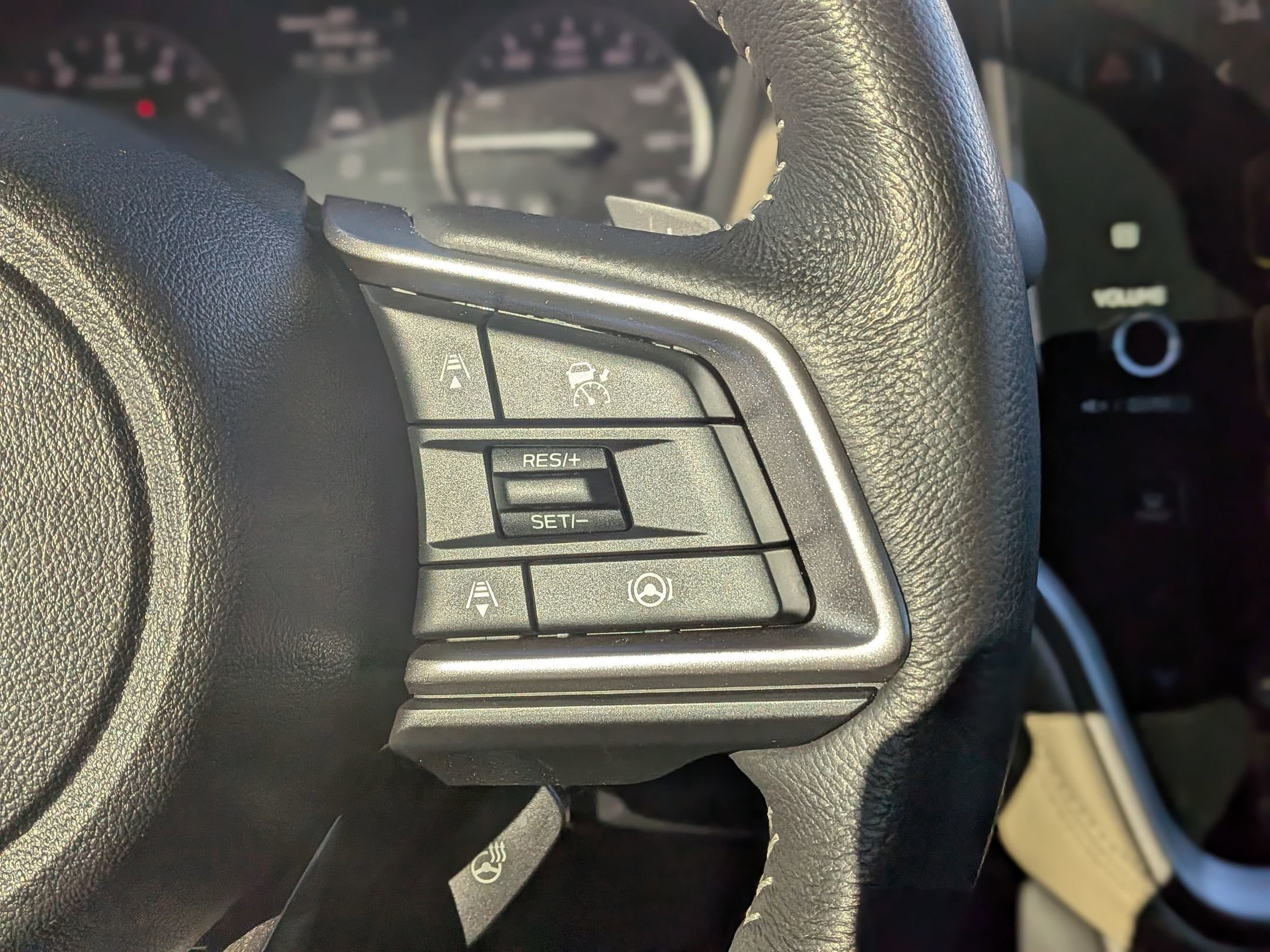 Used 2025 Subaru Outback Limited image 23