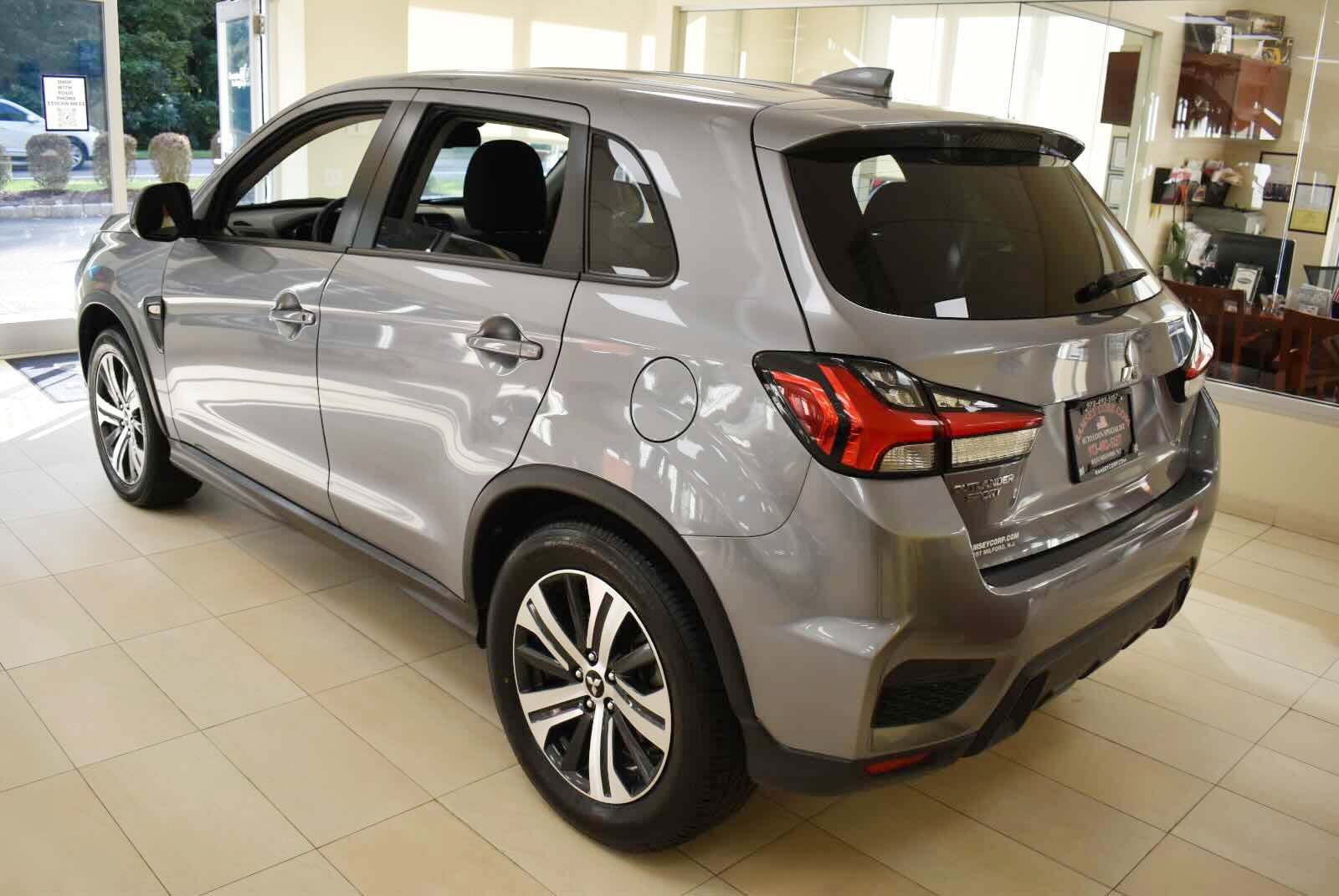 Used 2024 Mitsubishi Outlander Sport LE AWD/4WD image 6