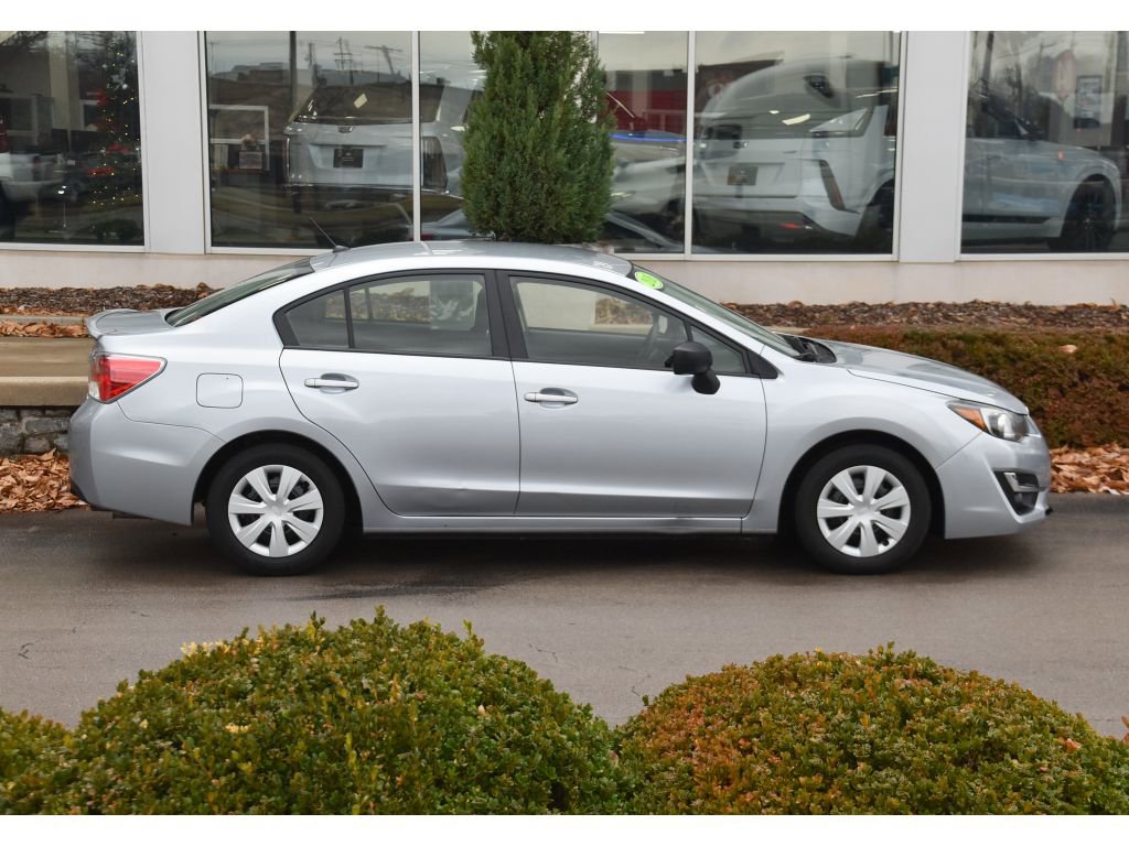 Used 2016 Subaru Impreza 2.0i image 3