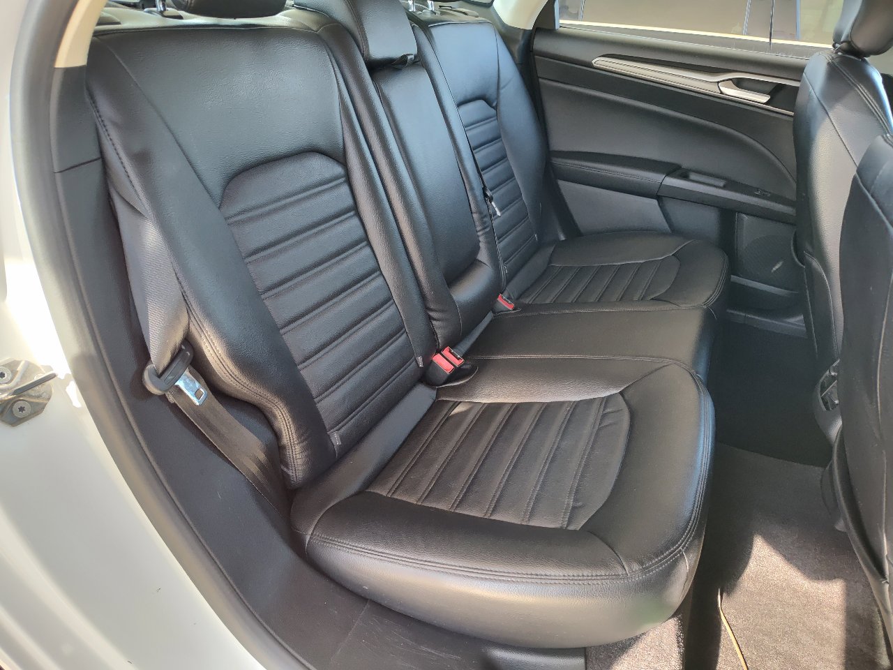 Used 2019 Ford Fusion SE image 23