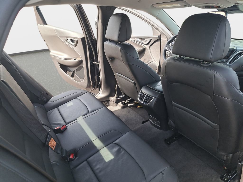 Used 2023 Chevrolet Malibu LT w/ Driver Confidence Package FWD image 12