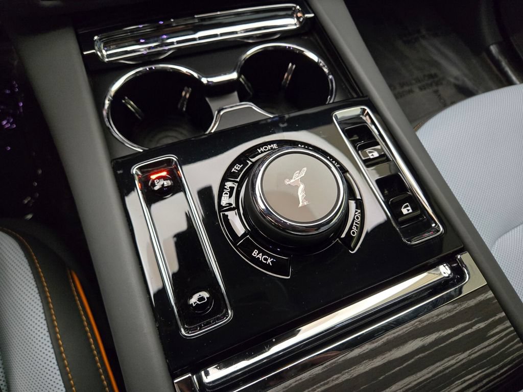 Certified 2024 Rolls-Royce Spectre w/ Spectre Launch Package AWD/4WD image 39