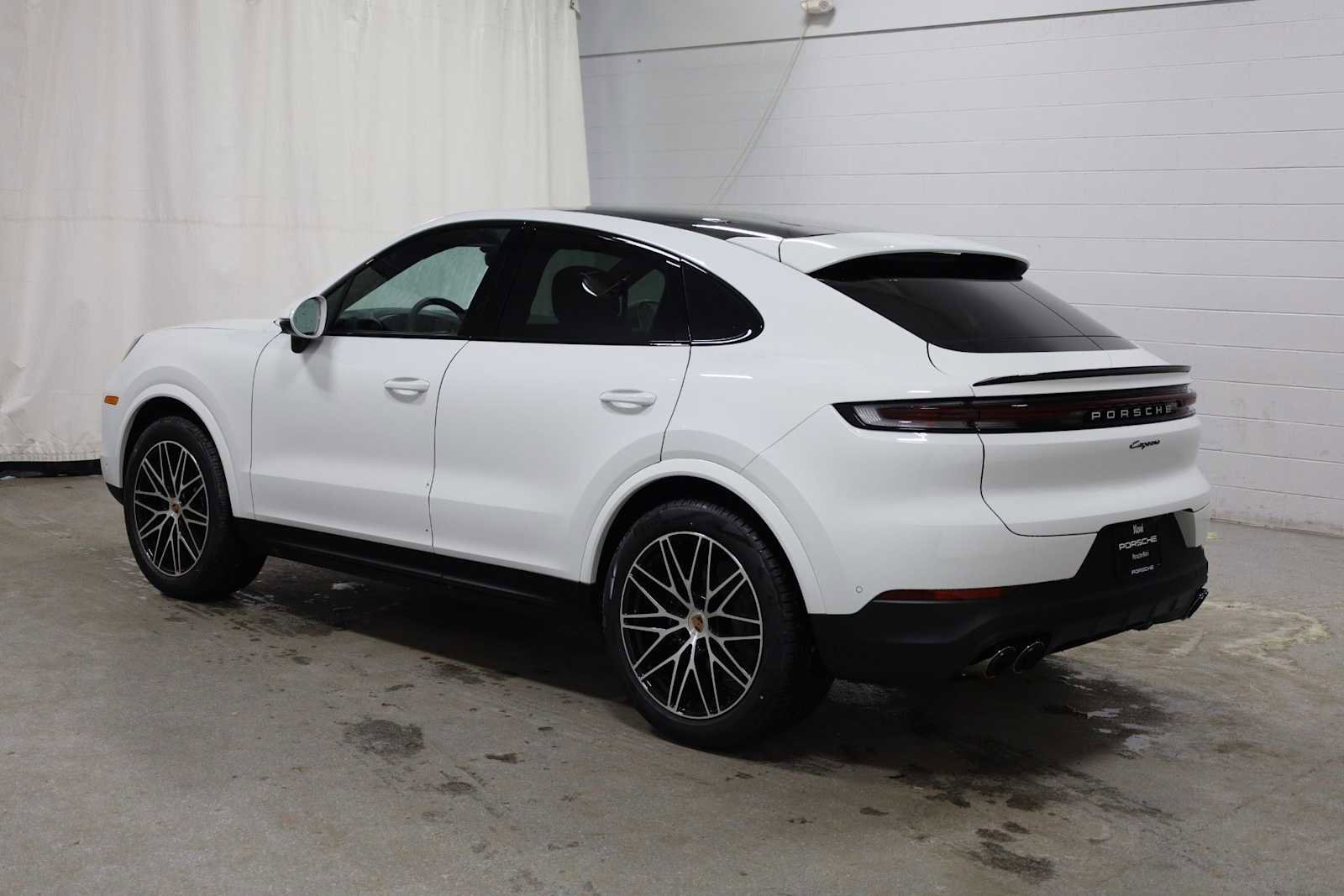 New 2026 Porsche Cayenne Coupe image 3