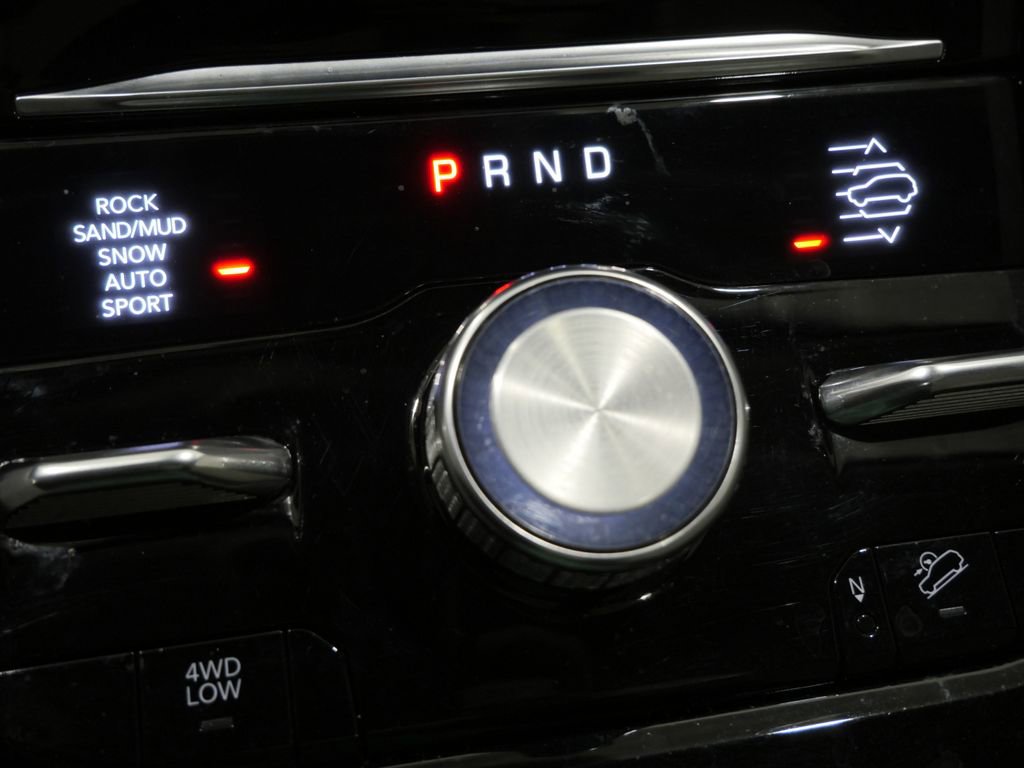 Used 2022 Jeep Grand Cherokee L Overland w/ Advanced Protech Group III AWD/4WD image 23