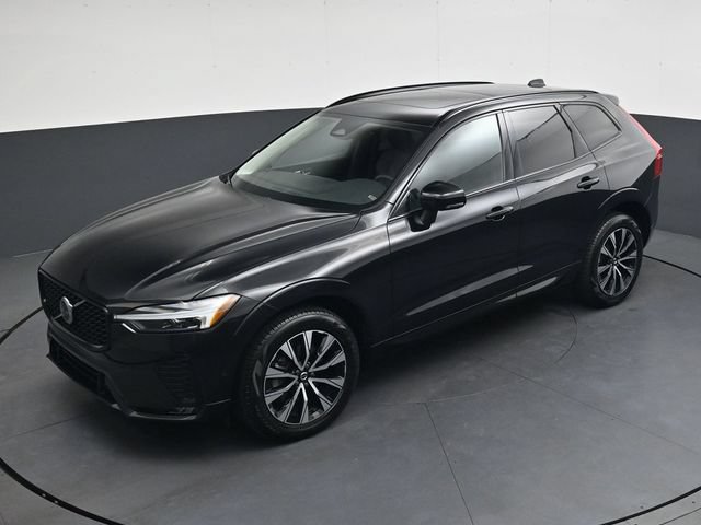 Used 2024 Volvo XC60 B5 Plus AWD/4WD image 28