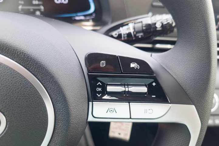 New 2026 Hyundai Elantra SE FWD image 24