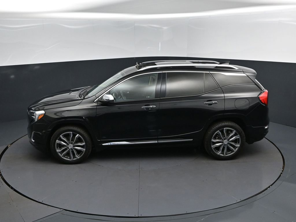 Used 2018 GMC Terrain Denali w/ Advanced Safety Package FWD image 32