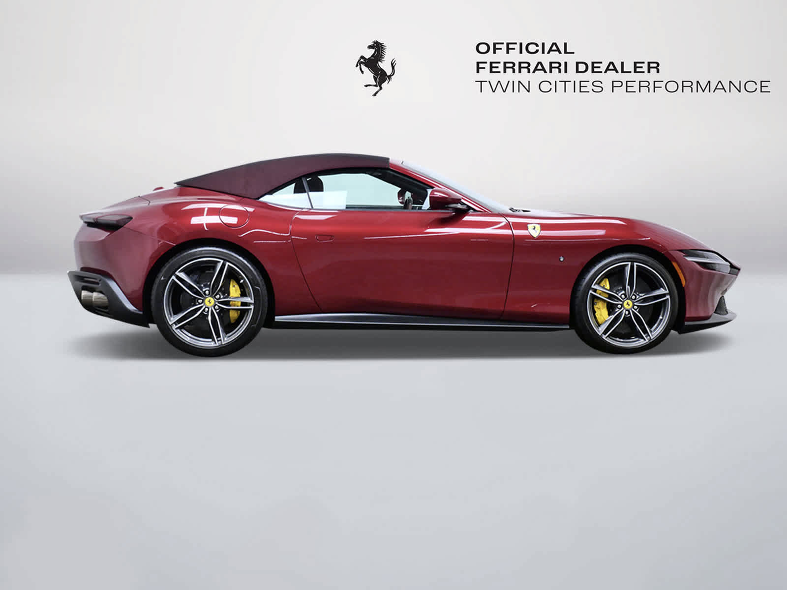 Certified 2025 Ferrari Roma Spider RWD image 7