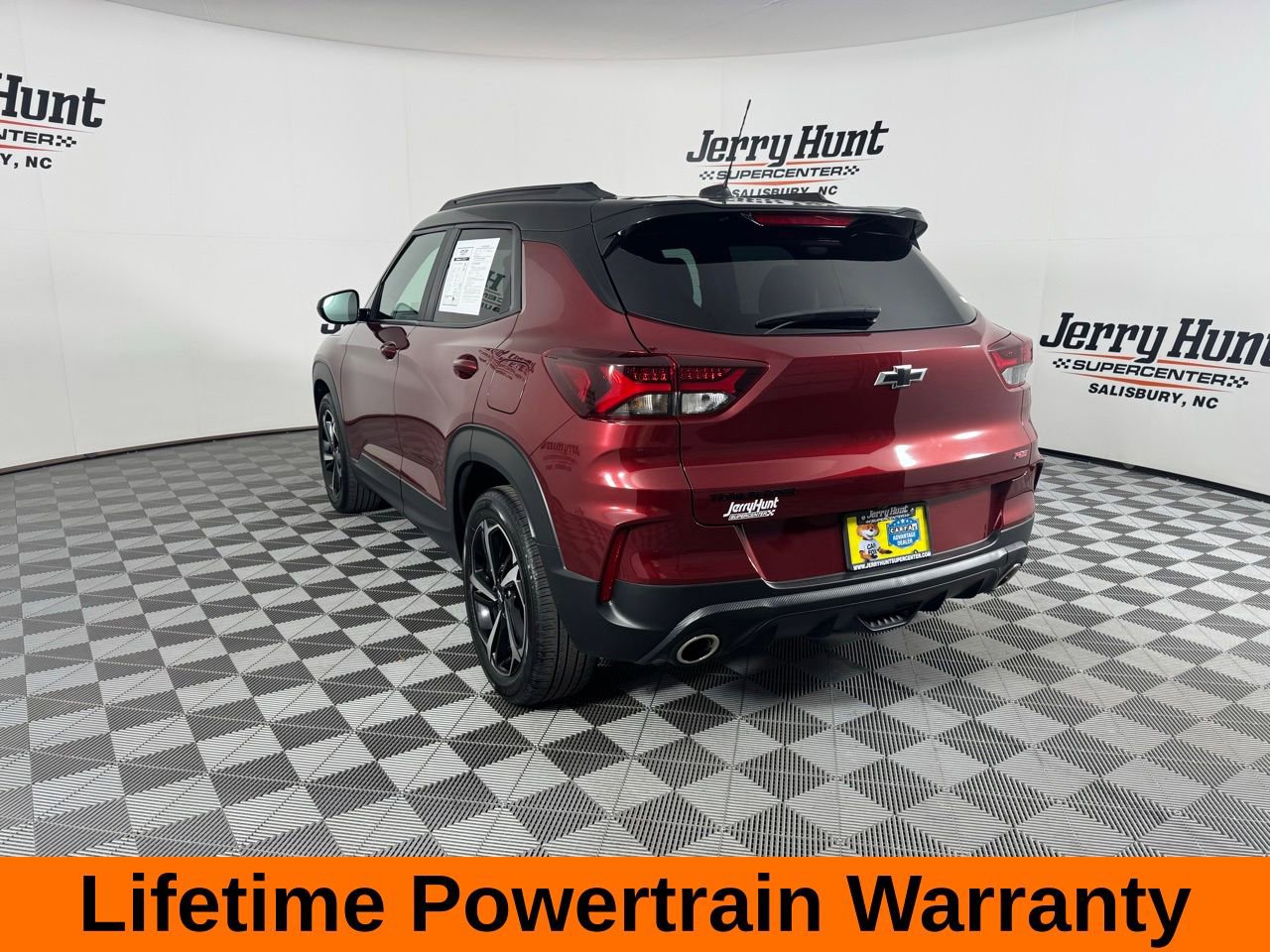 Used 2023 Chevrolet TrailBlazer RS w/ Sun and Liftgate Package image 9