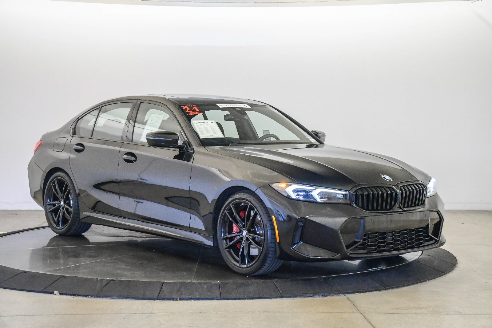 Certified 2024 BMW 330i Sedan w/ M Sport Package RWD image 5