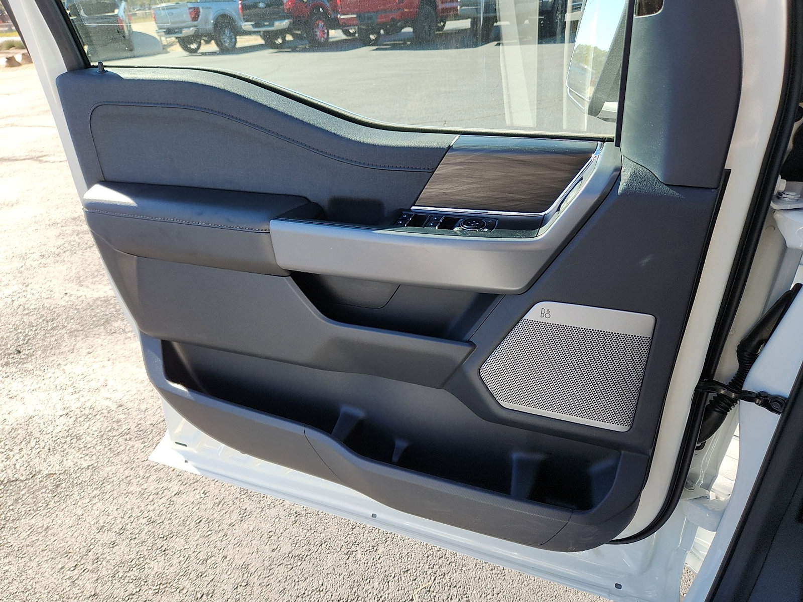 New 2025 Ford F150 Lariat image 12