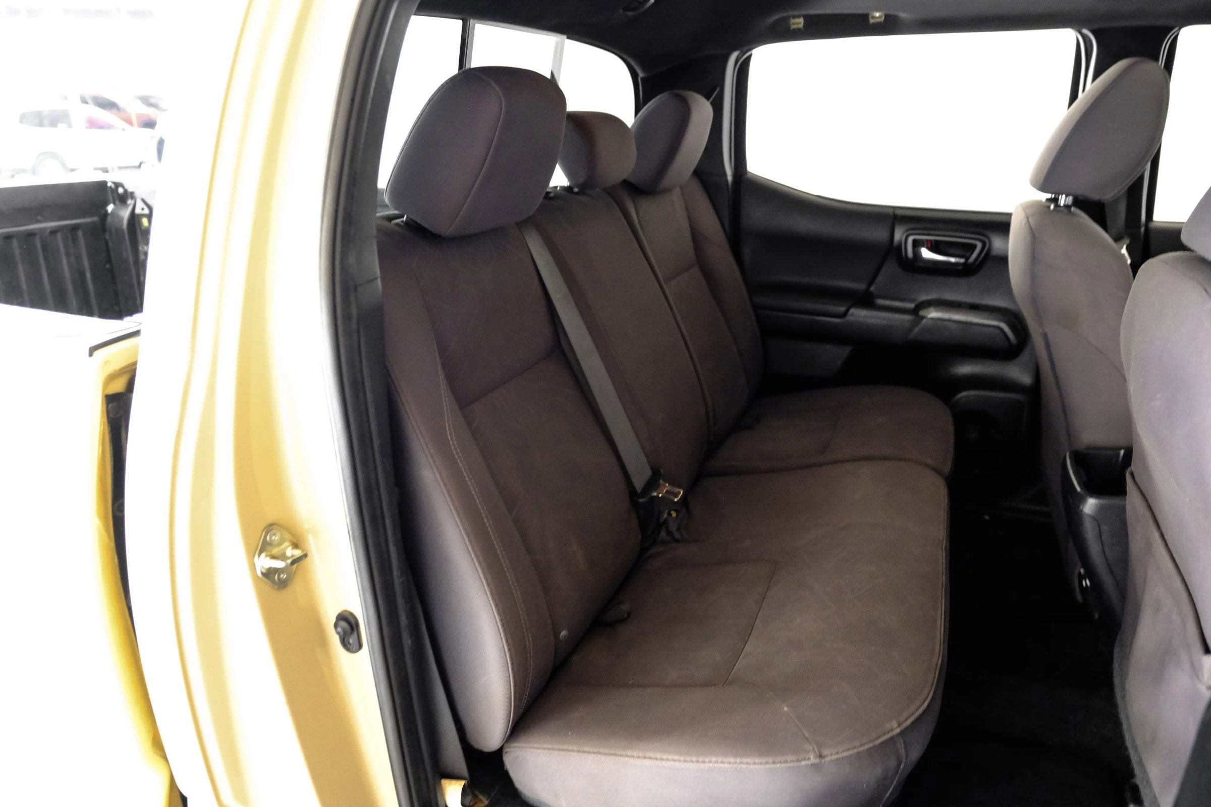 Used 2017 Toyota Tacoma TRD Off-Road image 29