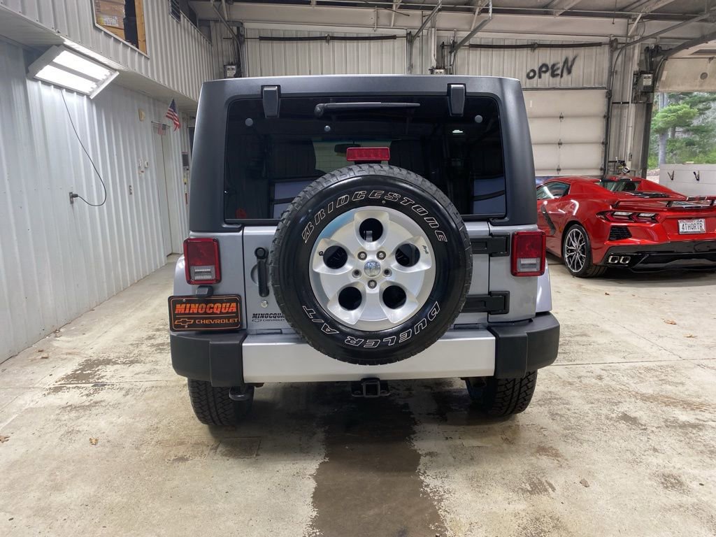 Used 2015 Jeep Wrangler Unlimited Sahara w/ Max Tow Package image 6