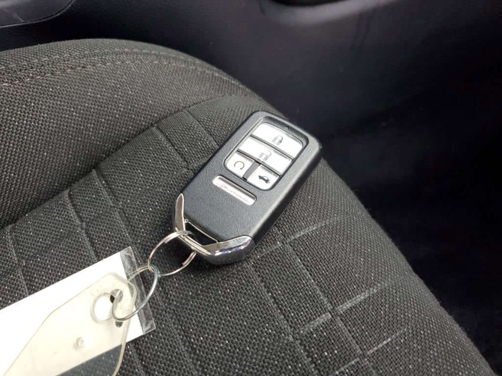 Used 2024 Honda HR-V LX image 36