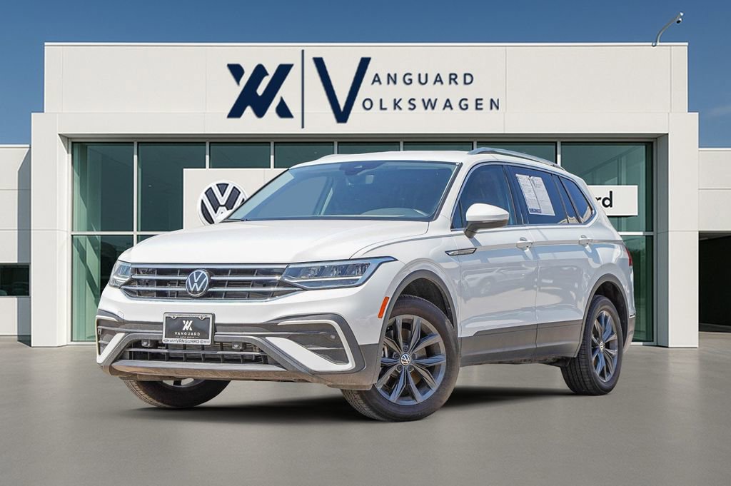 Used 2024 Volkswagen Tiguan SE image 1