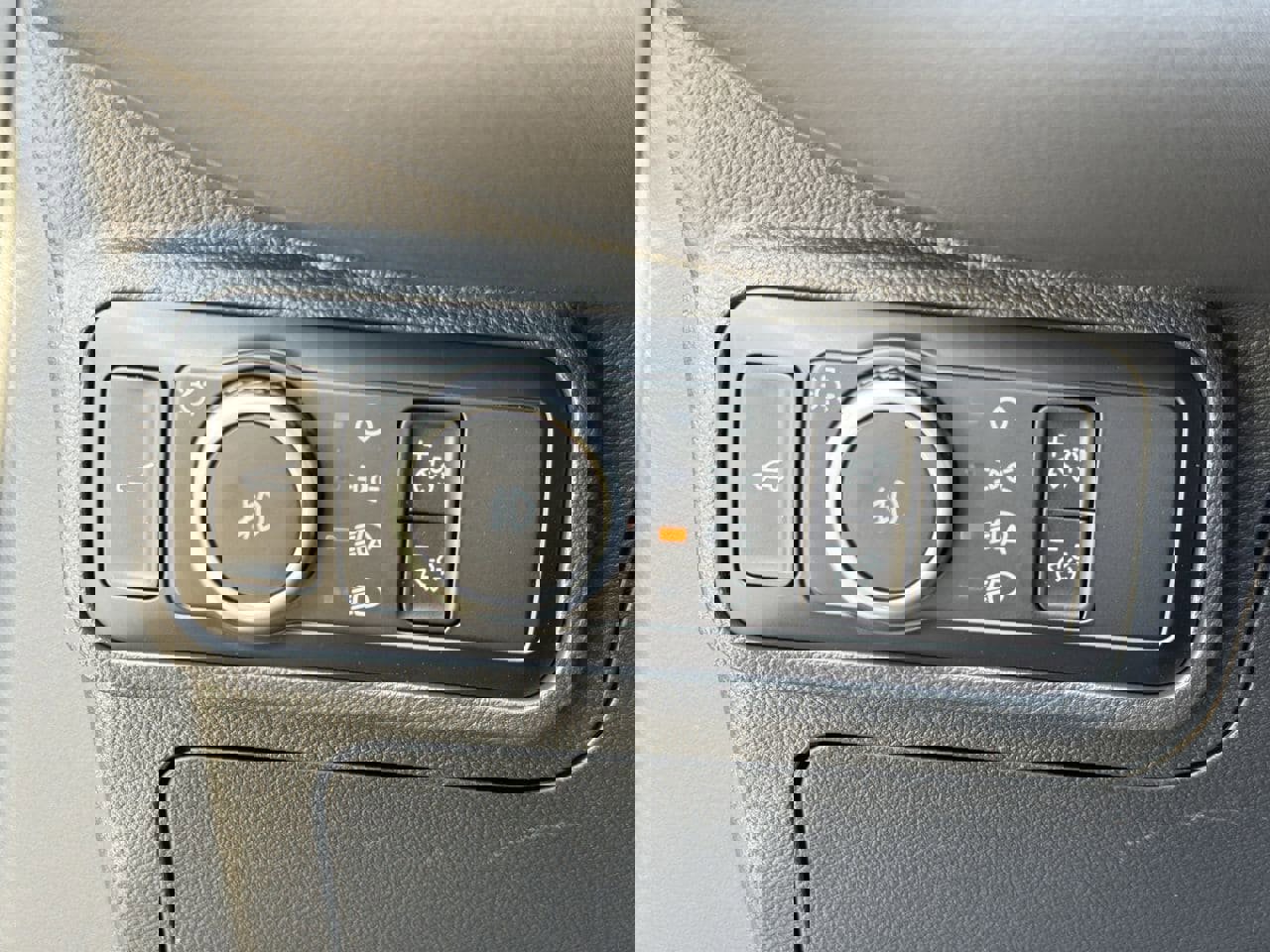 New 2026 Ford Explorer ST-Line w/ ST-Line Street Pack image 16