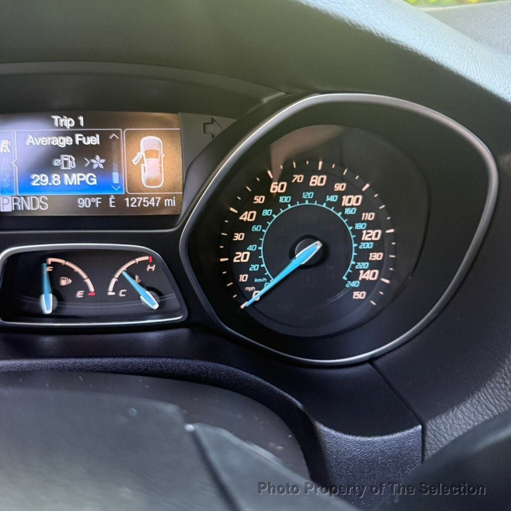 Used 2012 Ford Focus Titanium FWD image 29