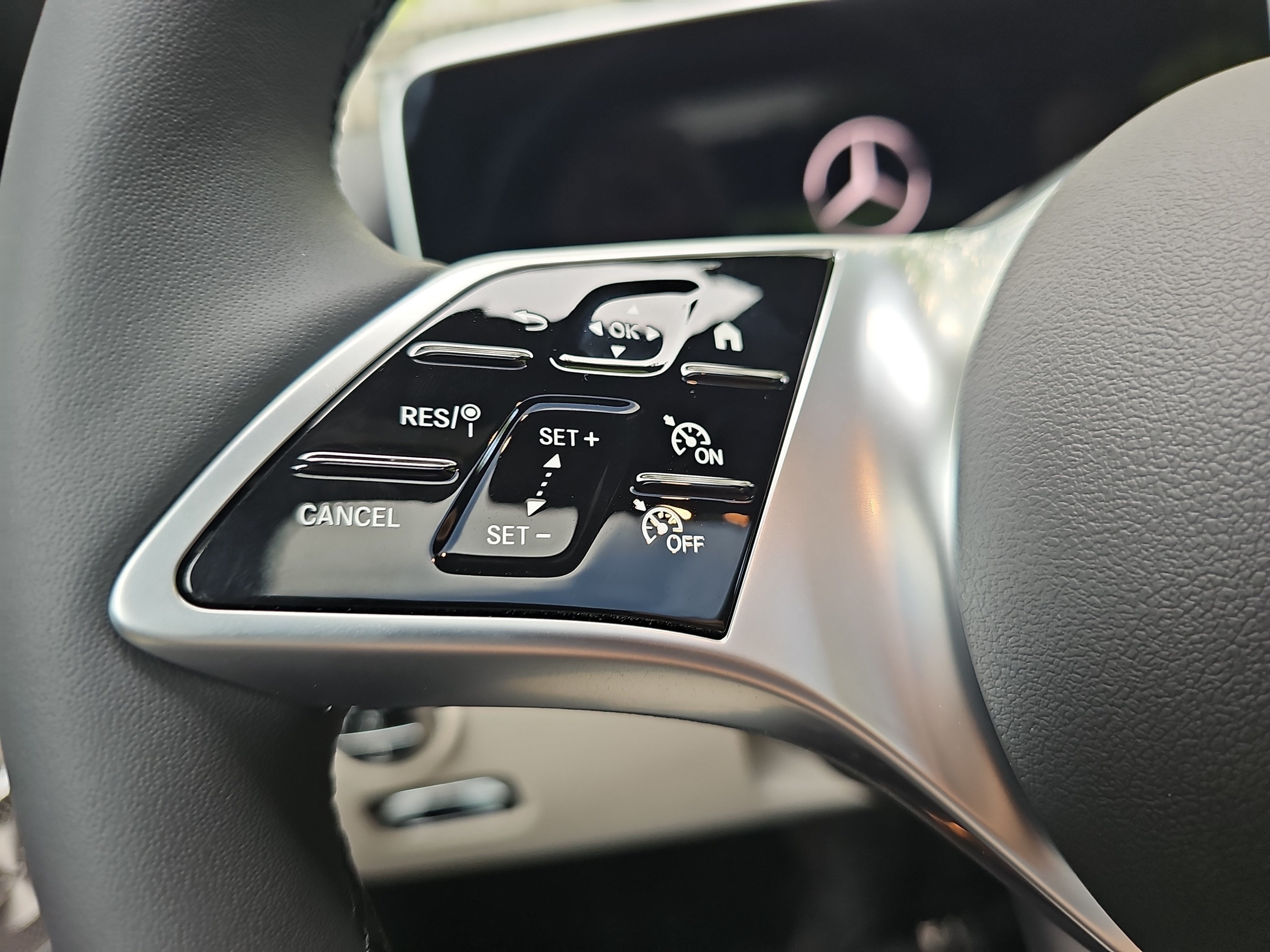 New 2026 Mercedes-Benz C 300 Sedan image 18