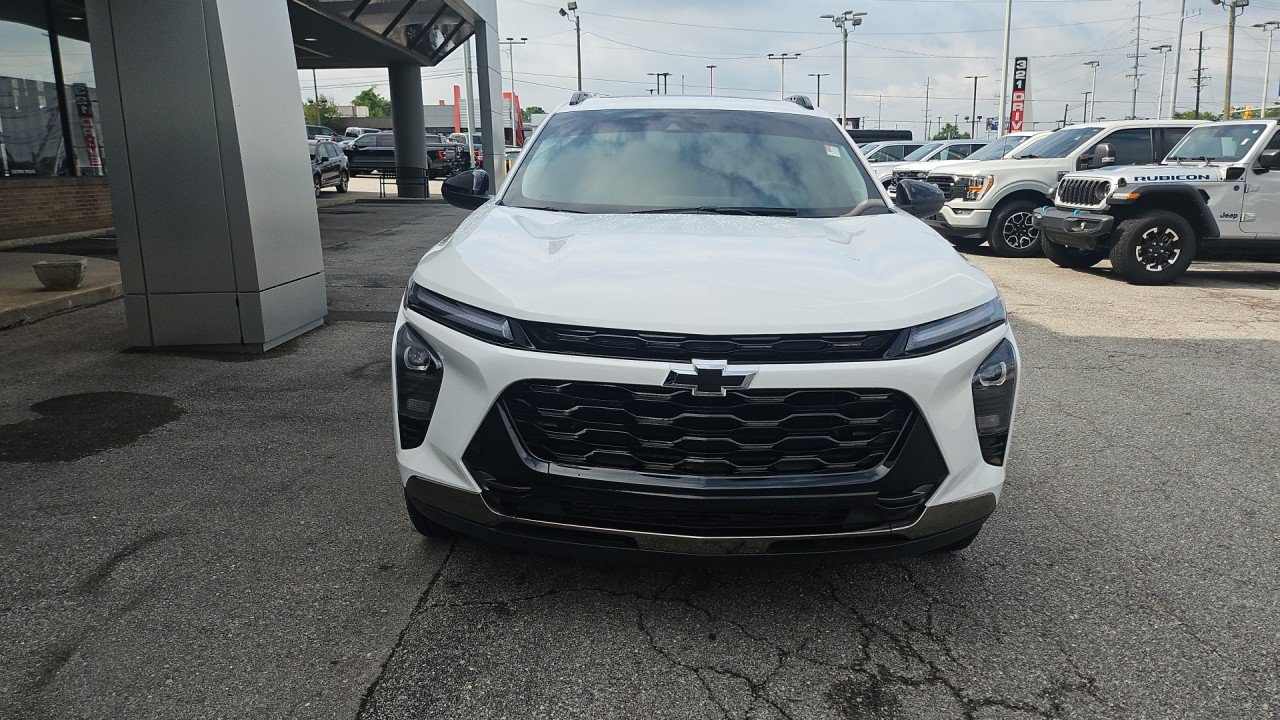 Used 2024 Chevrolet Trax ACTIV w/ Sunroof Package FWD image 7