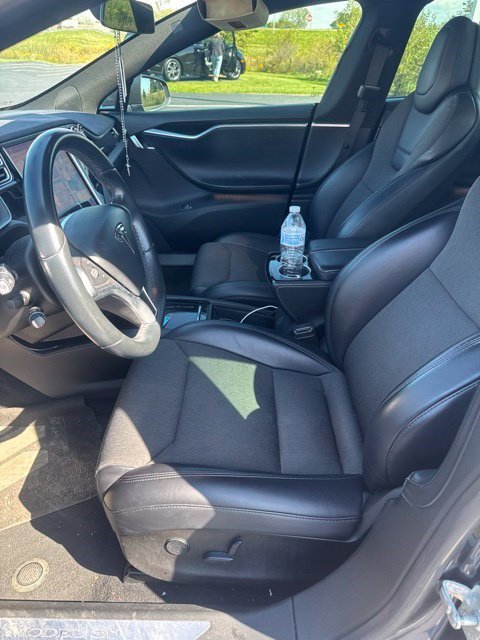 Used 2017 Tesla Model S 60 RWD image 13