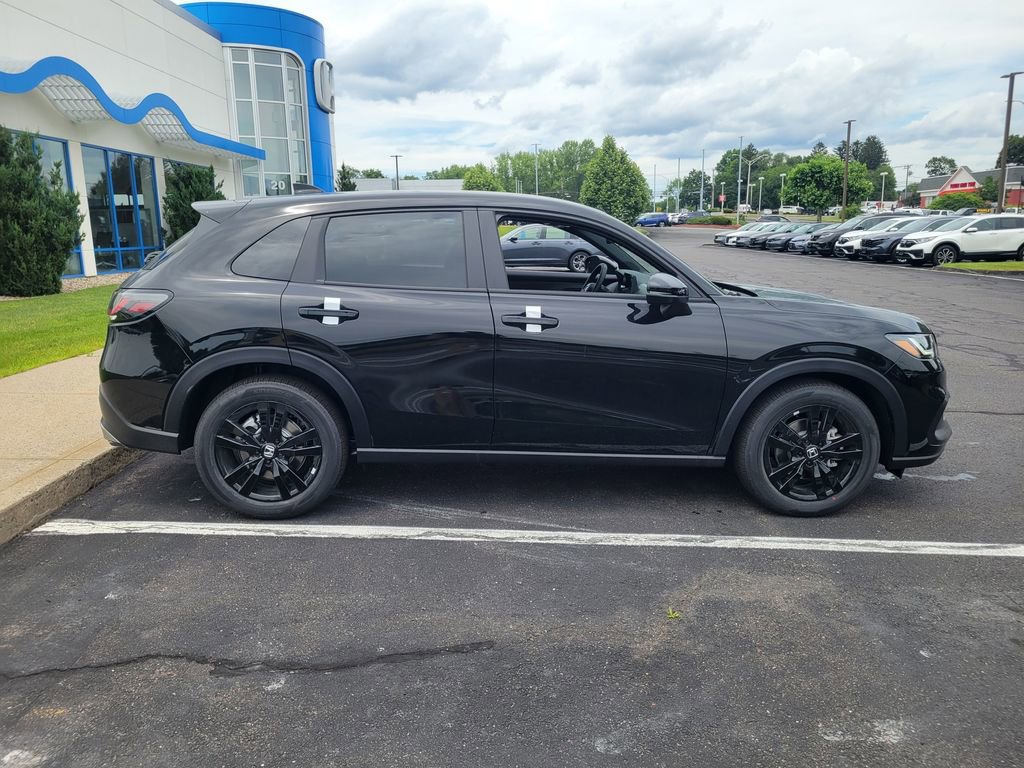 New 2026 Honda HR-V Sport image 2