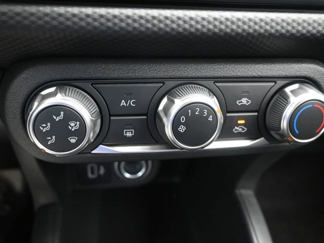 Used 2025 Nissan Kicks Play S image 21