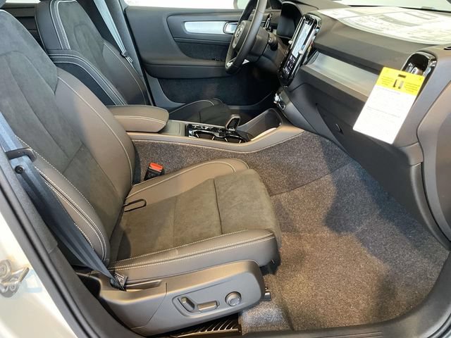 New 2026 Volvo XC40 B5 Ultra w/ Climate Package AWD/4WD image 20