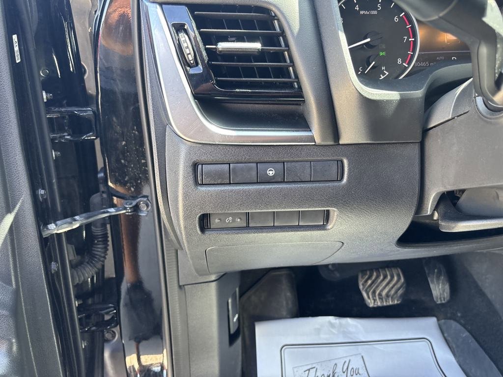 Used 2021 Nissan Rogue SV image 12