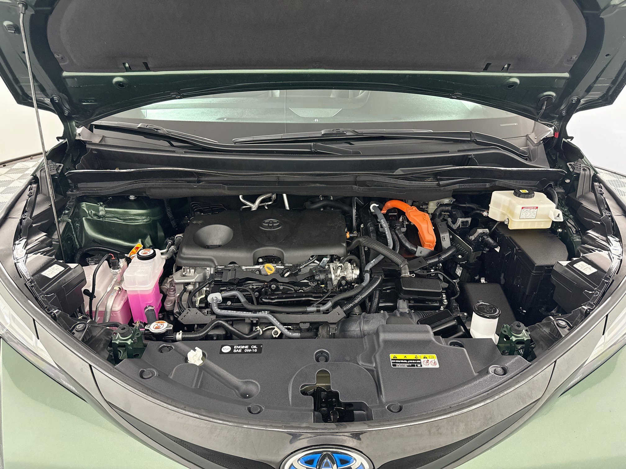 Certified 2025 Toyota Sienna XLE Woodland Edition AWD/4WD image 32