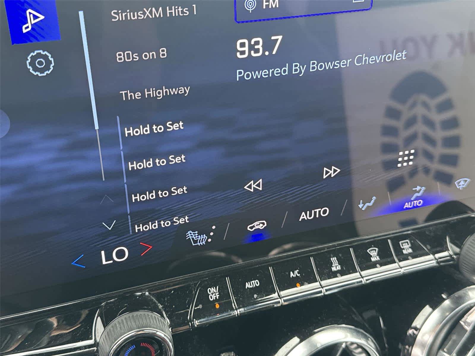 Used 2024 Chevrolet Blazer EV LT image 19