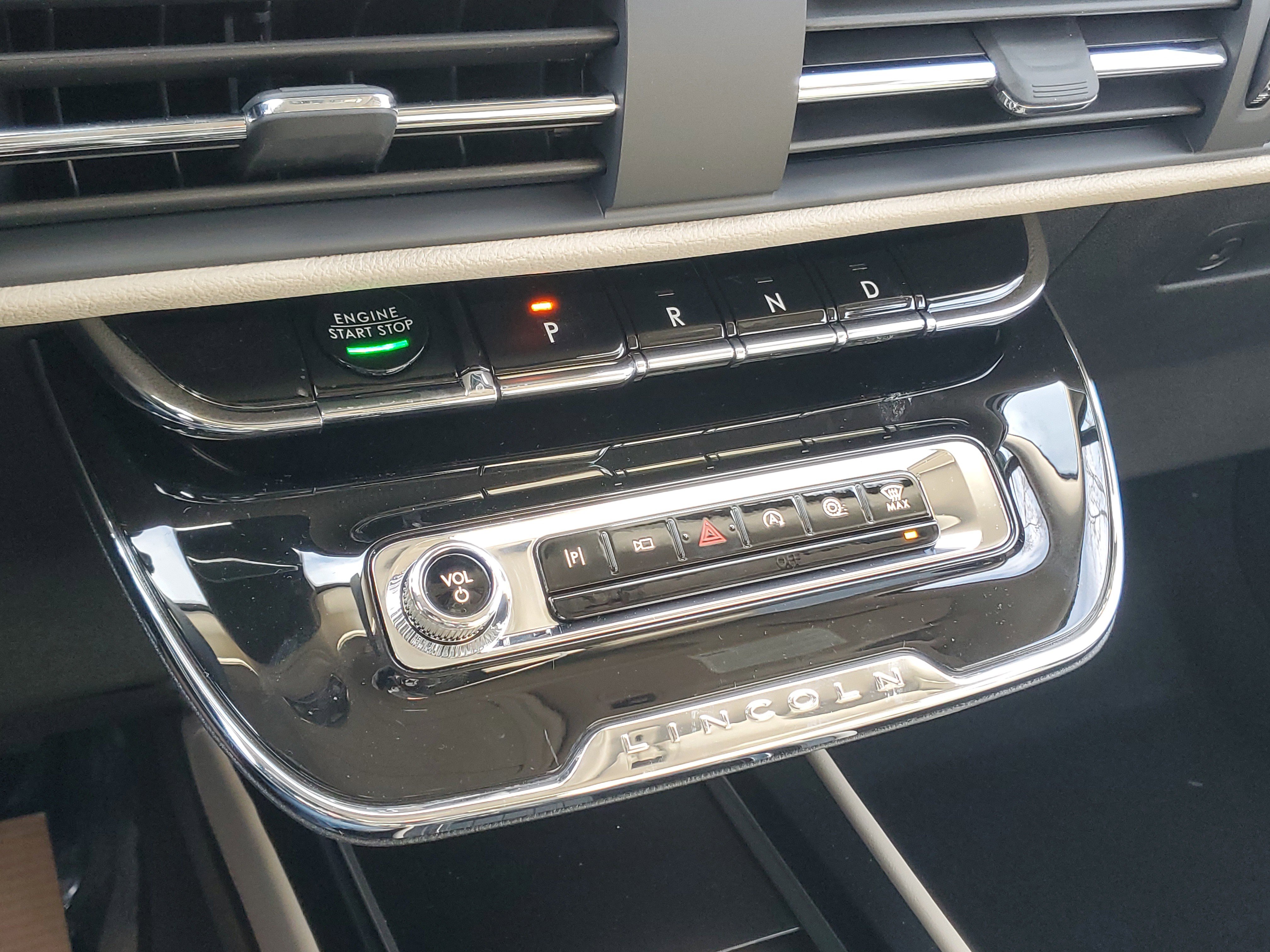 New 2026 Lincoln Corsair Premiere image 22