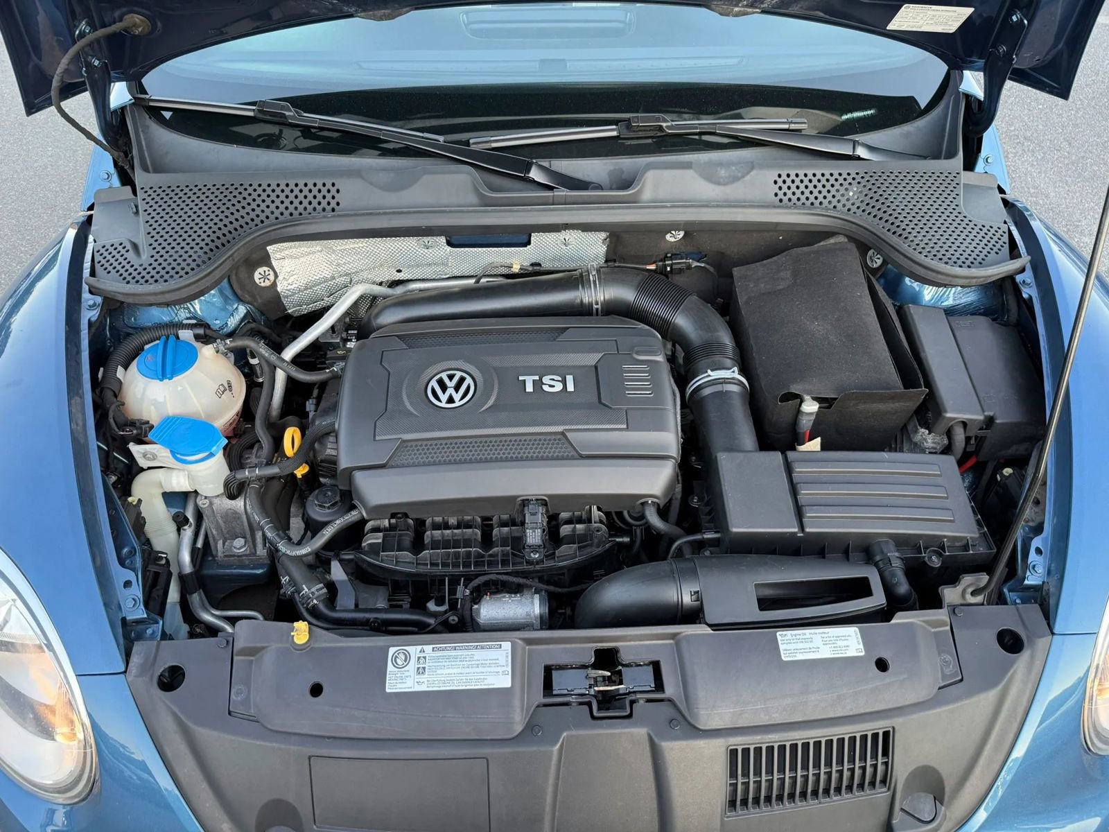 Used 2016 Volkswagen Beetle 1.8T Classic FWD image 29