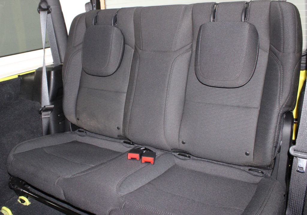 Used 2022 Jeep Wrangler Sport AWD/4WD image 21