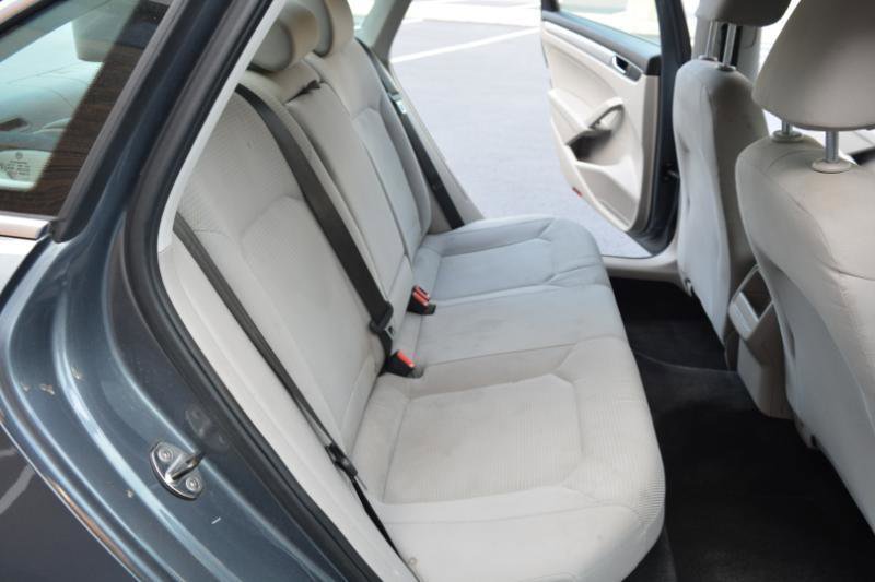 Used 2016 Volkswagen Passat 1.8T S image 14