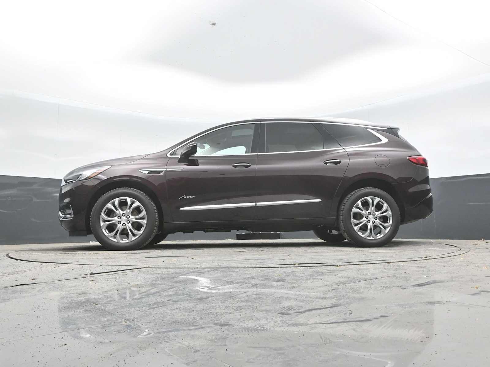 Used 2020 Buick Enclave Avenir w/ Avenir Technology Package AWD/4WD image 46