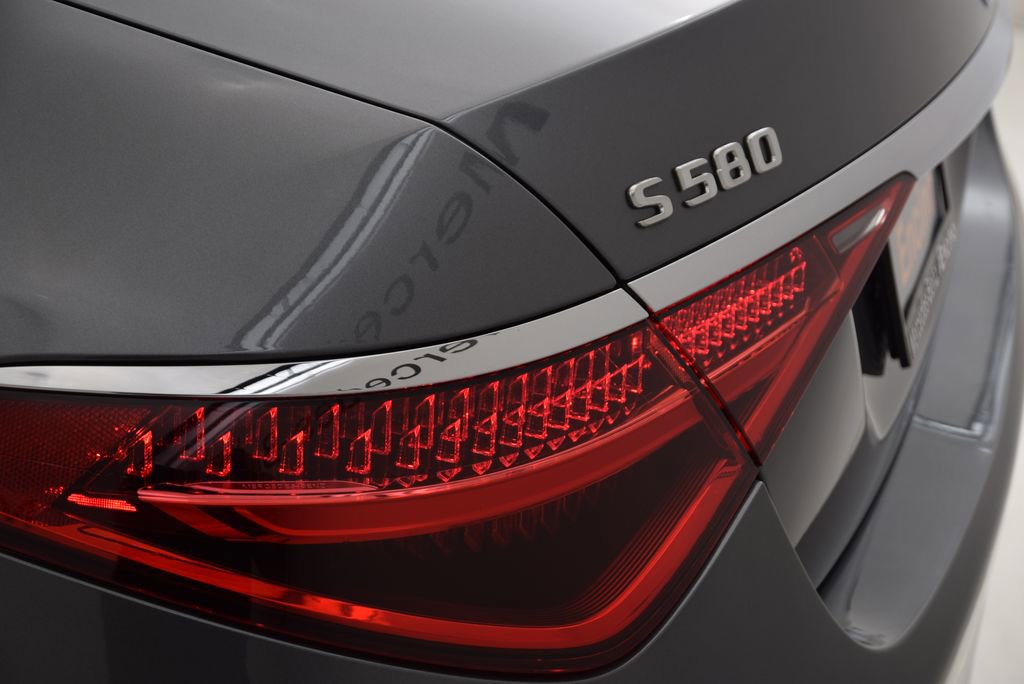Used 2025 Mercedes-Benz S 580 4MATIC Sedan image 13