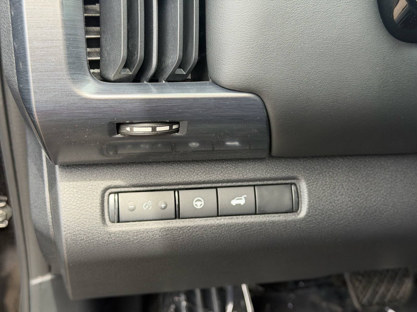 New 2026 Nissan Pathfinder Rock Creek AWD/4WD image 23