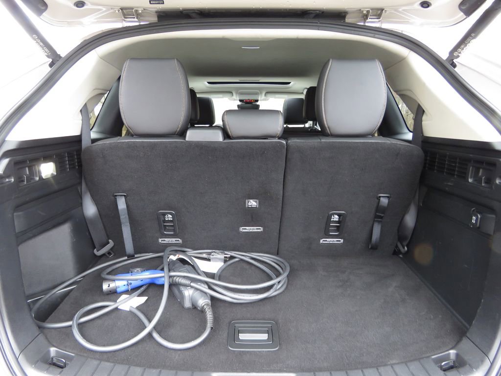 Used 2024 MAZDA CX-90 Plug-In Hybrid w/ Preferred image 18