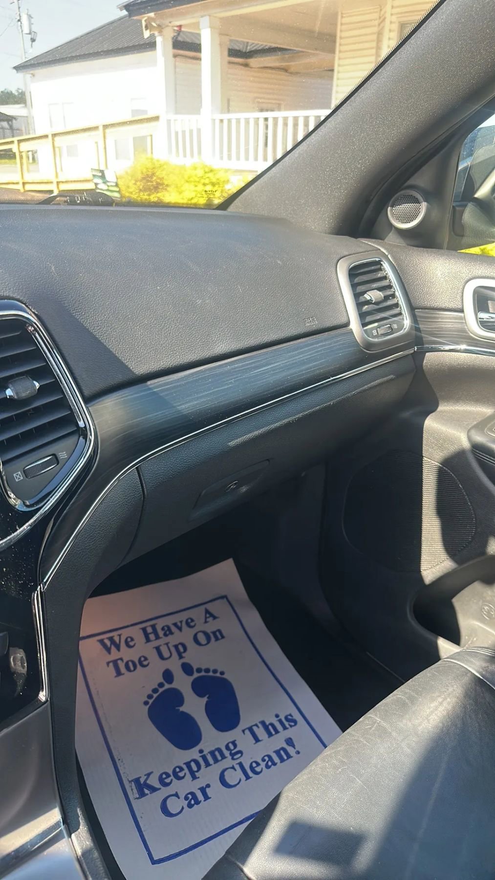 Used 2019 Jeep Grand Cherokee Limited image 16