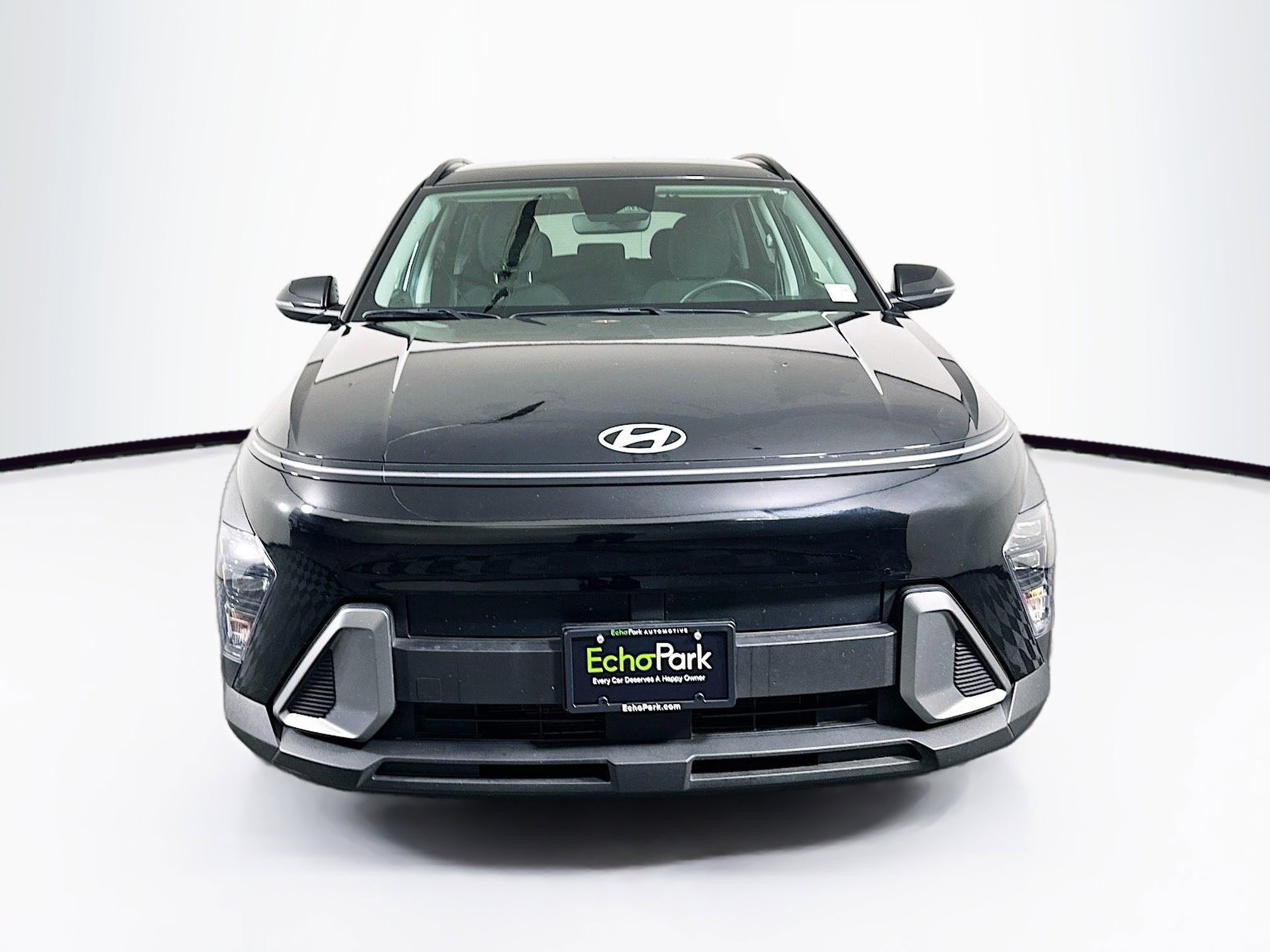 Used 2025 Hyundai Kona SEL image 2